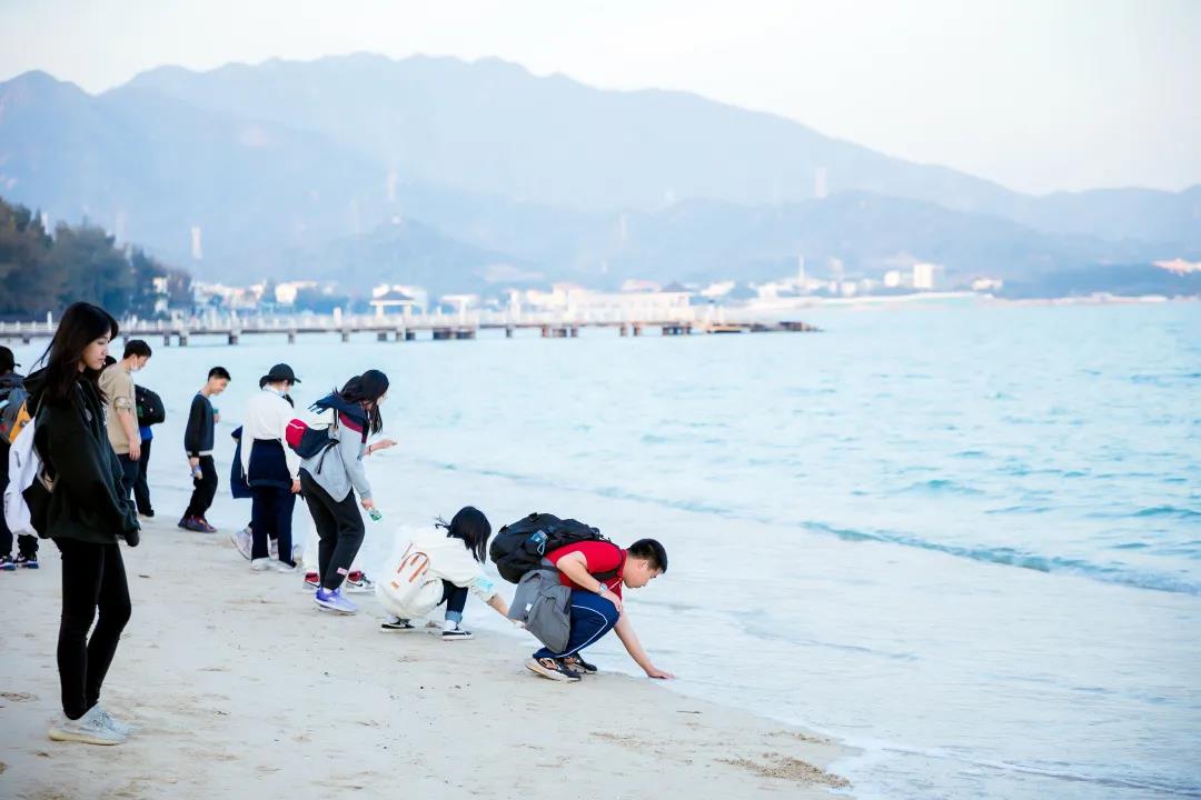 行走的课堂丨新哲初中部“毅行研学之旅”